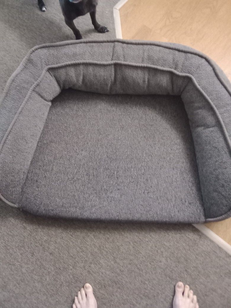 Large Dog Bed 
