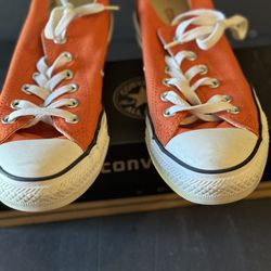 Converse Chuck Taylor All-Star Low Top bright orange Sneakers women’s size 8  7 Mens