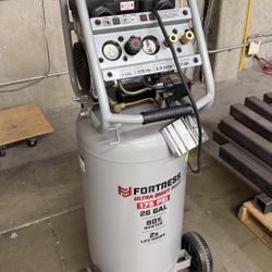 Fortress 26gal 175PSI compressor 