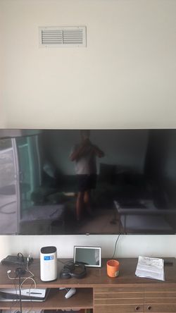 Roku TV 75”