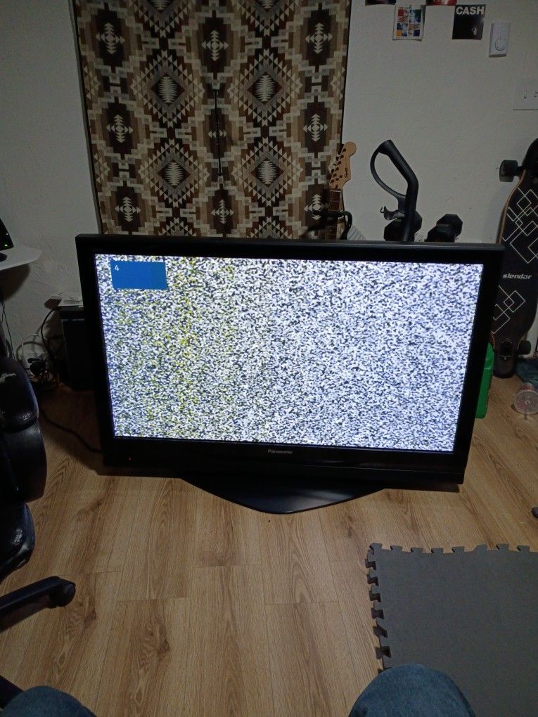 50" Tv With Remote