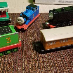 6 Thomas train collection