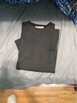 fear of god essential shirt size medium black