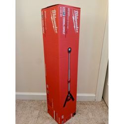 Milwaukee M12 Rocket LED dual power tower light