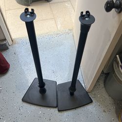 Sonia Speaker Stand 2