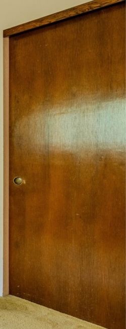 Bi pass doors