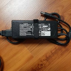 DELL Power Adapter 19.5V 4.62A 90W