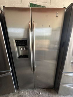 GE Side by Side Stainless Steel Refrigerator with IceMaker