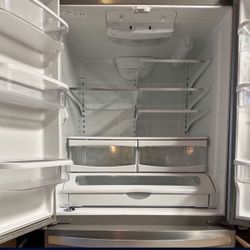 25.2 Cu.ft French Door refrigerator in Fingerprint Resistant Stainless Steel