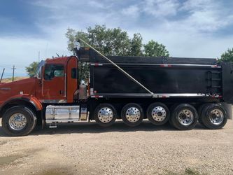 2020 KENWORTH T800 Quin Dump Truck