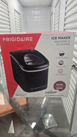 FRIGIDAIRE ICE MAKER 25 LBS NEW $100 ****