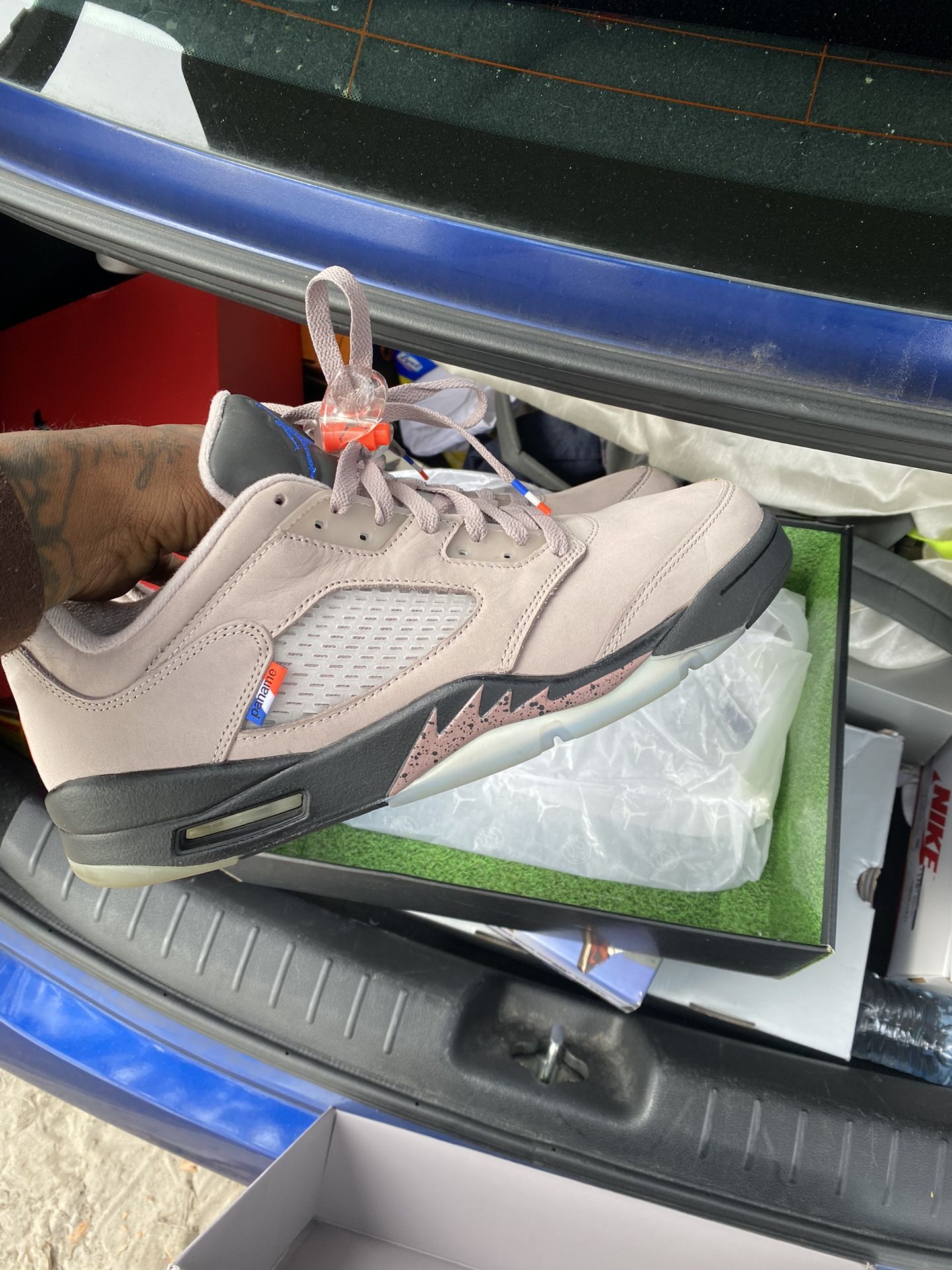 Air Jordan 5 Retro Low PSG display picture 1