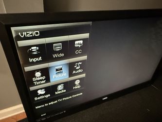 47” VIZIO FLAT SCREEN “WORKING”