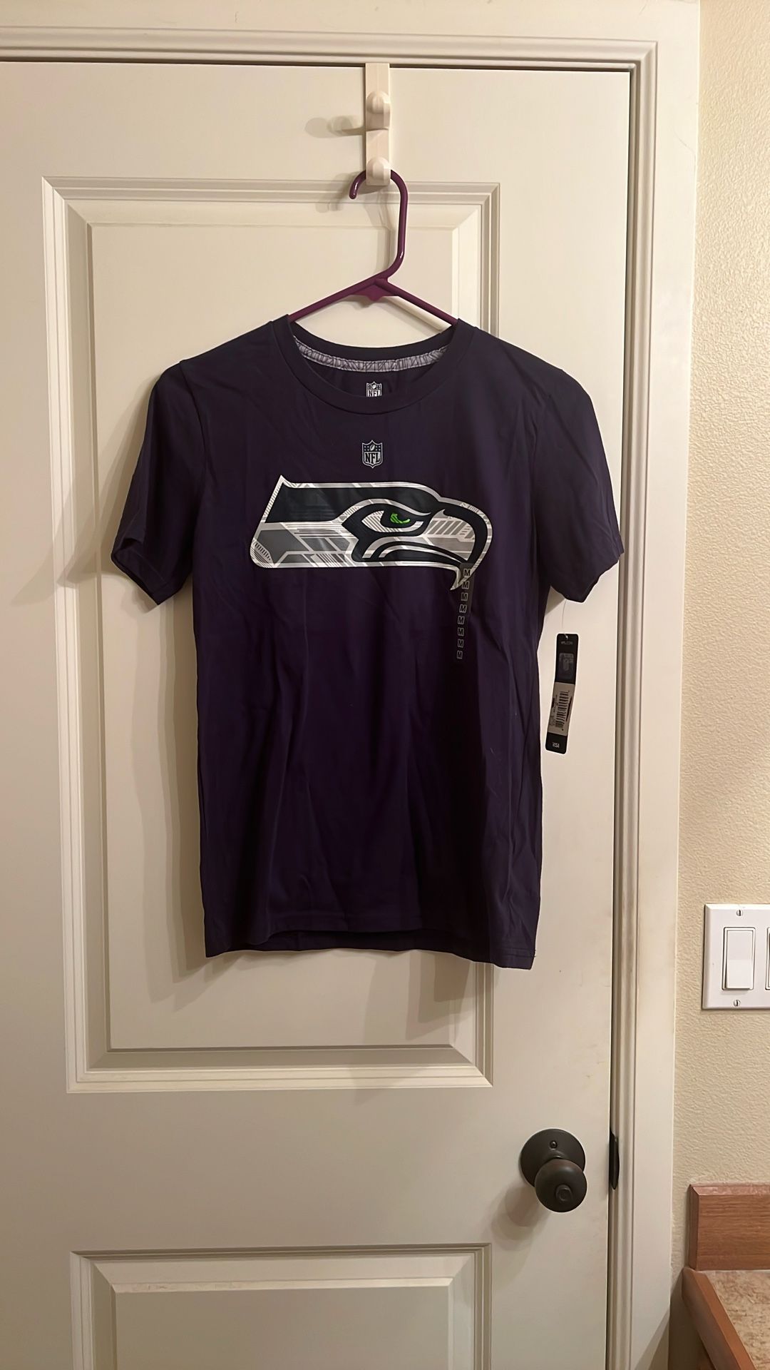 Brand New Seahawks Youth Shirt NFL Brand