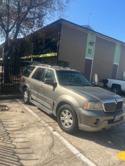 2004 Lincoln Navigator