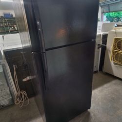 Refrigerator Has Ice Maker 