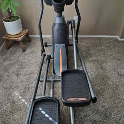 Elliptical Trainer 