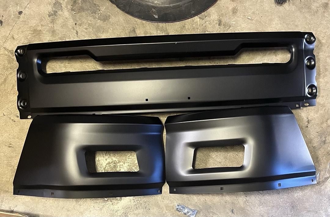 LA Zona Auto Parts 2009 to 2012 Dodge Ram Front Bumper Black Defensa Delantera with Fog lamps 