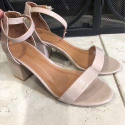 Women’s Shoes 