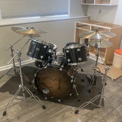 Full Drum Set