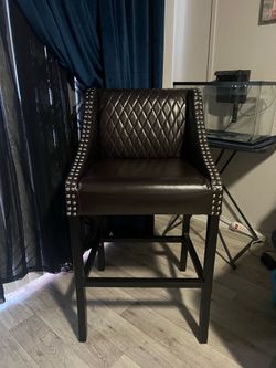 Single living room chair