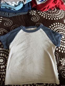 Brandy Melville Crop top