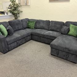 Sectional With Sleeper 