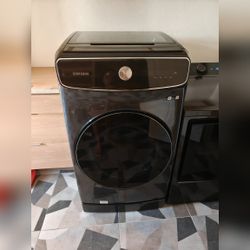 2024 Samsung 5.5 Cu Ft Front Load Washer Like New - Round Rock, TX