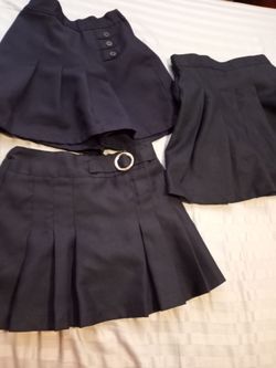 Girls school Uniforms Skirts 3 pc 2 are sz 6  sz 10 blue  izod