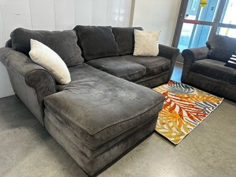 DARK GRAY SECTIONAL COUCH W/ FREE DELIVERY