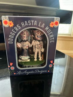 Bobble heads
