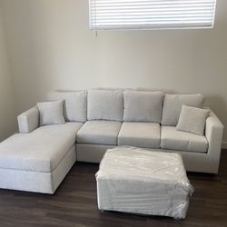 White Greyish Sectional With Ottoman ‼️brand New In Stock ‼️