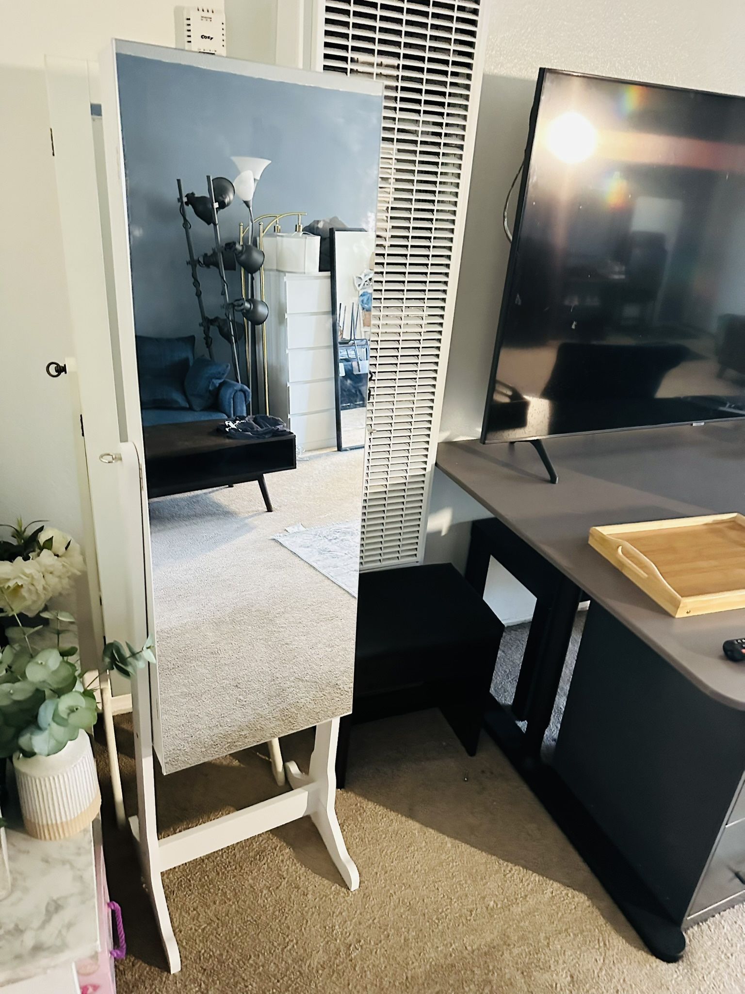  Jewelry Cabinet