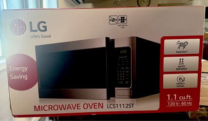 New closed box. Never used! LG LCS1112ST 1.1 cu. ft. countertop microwave