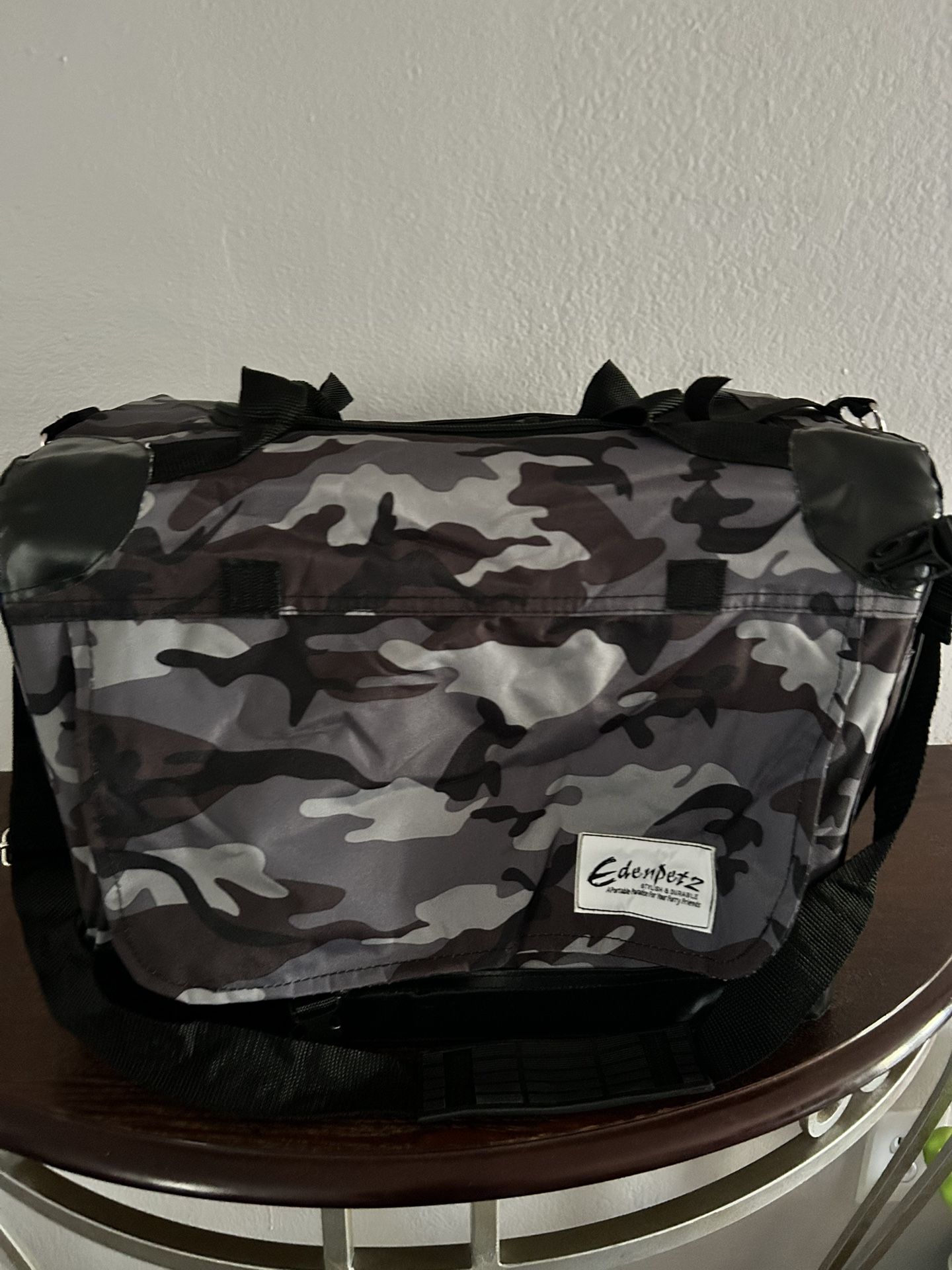 Pet Carrier.
