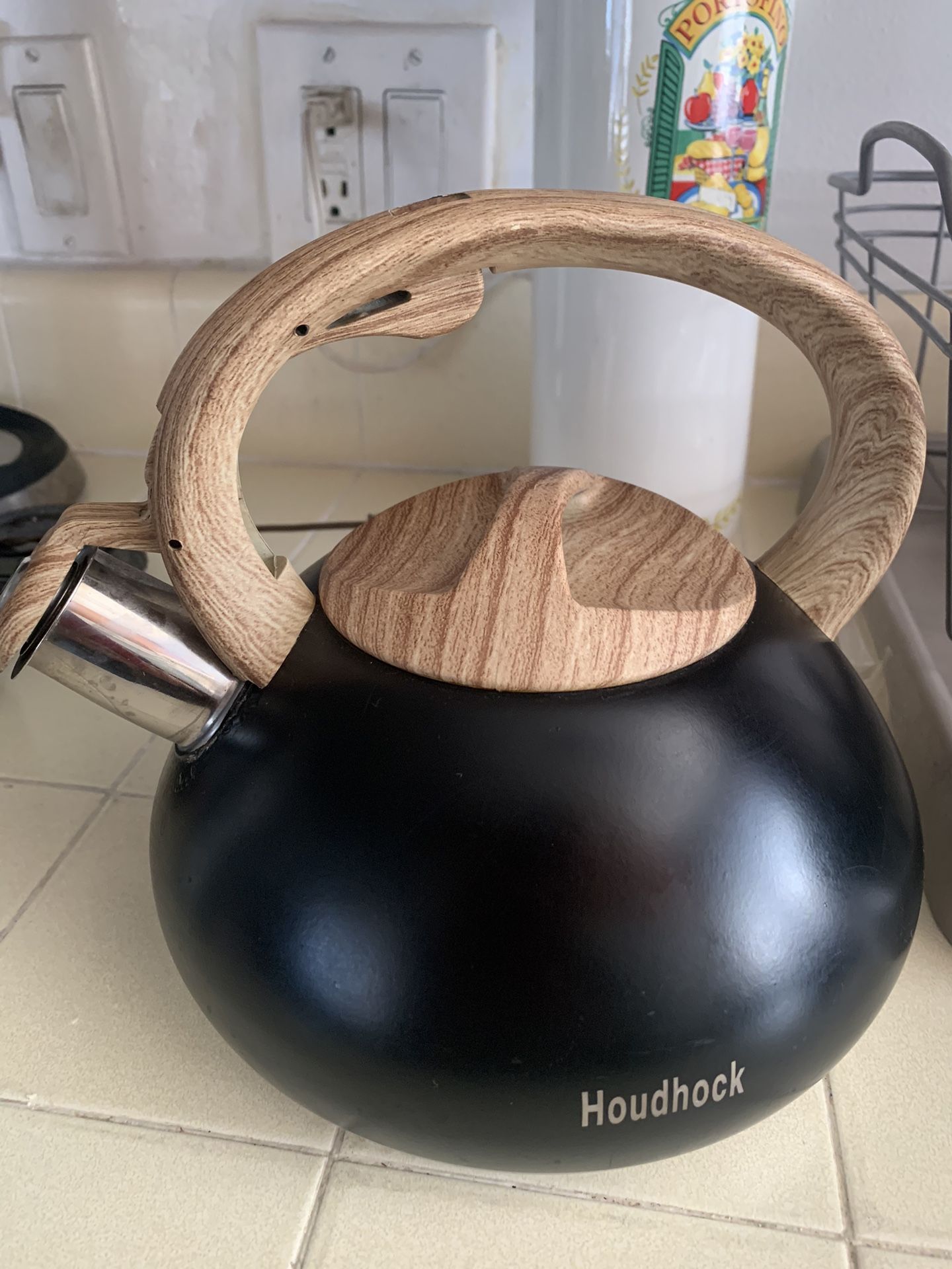 Water Kettle Like New From Hoodhock. Reduced