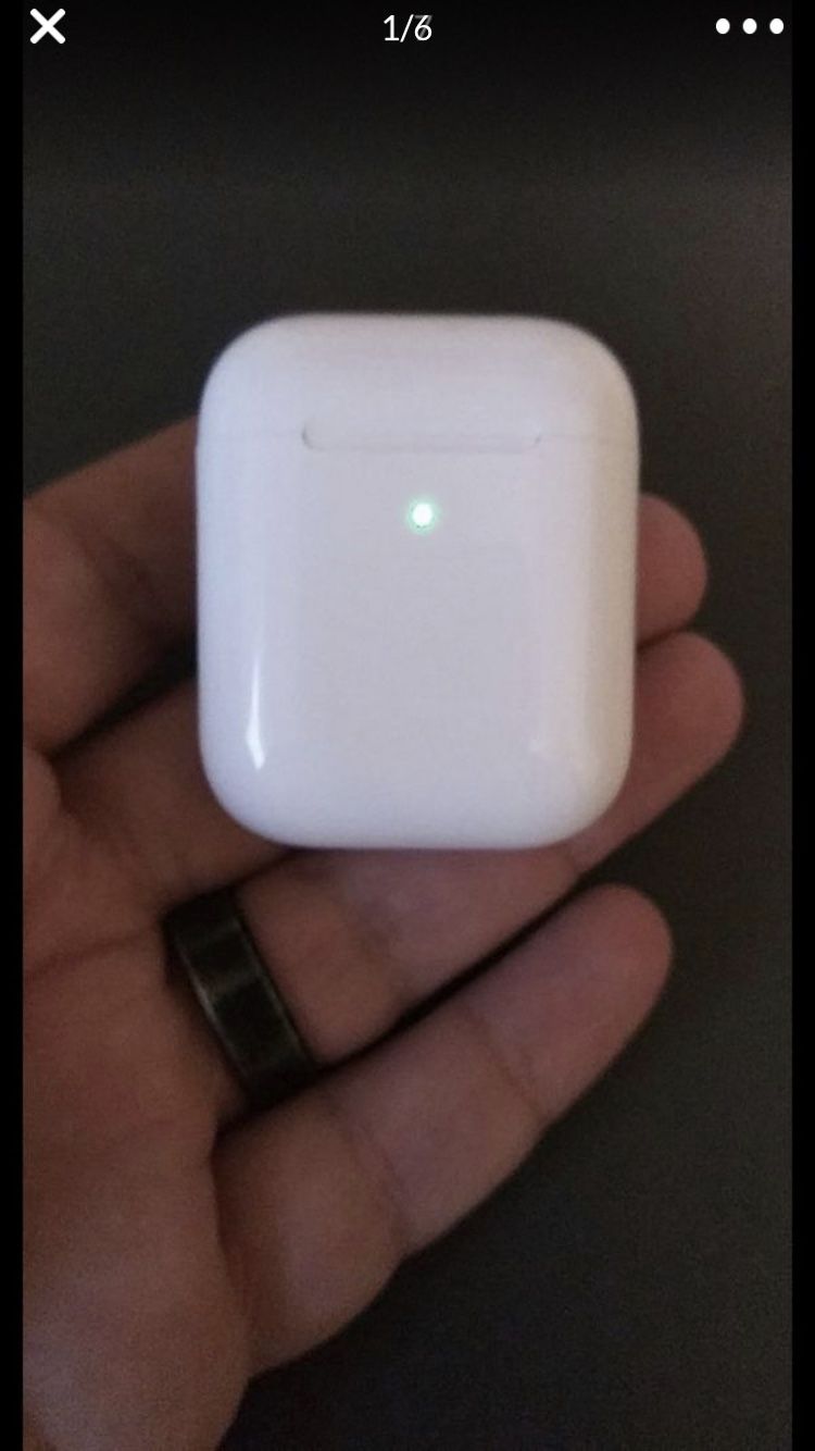 AirPods 2nd Gen/Wireless Charger MV7N2AM/A