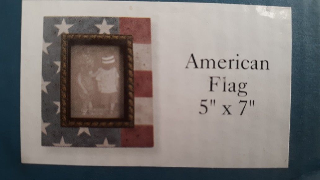 Picture frame. new! 5x7. American flag. Heartstone