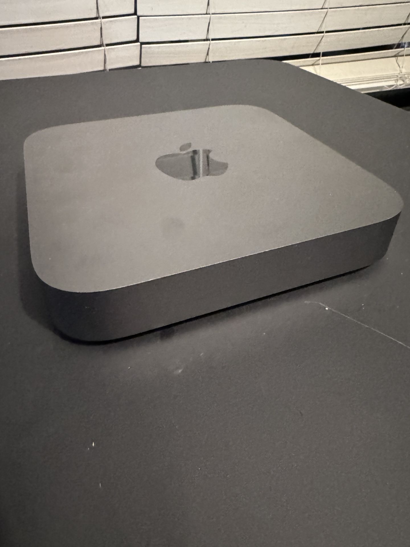 Mac Mini 2018 - i3 - 12GB RAM / 128 GB Storage w/ Mighty Mouse