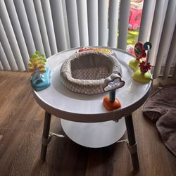 Skip Hop Activity Center