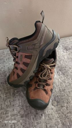 Keen Low-Top Hiking Shoes