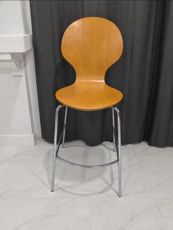Free Chairs