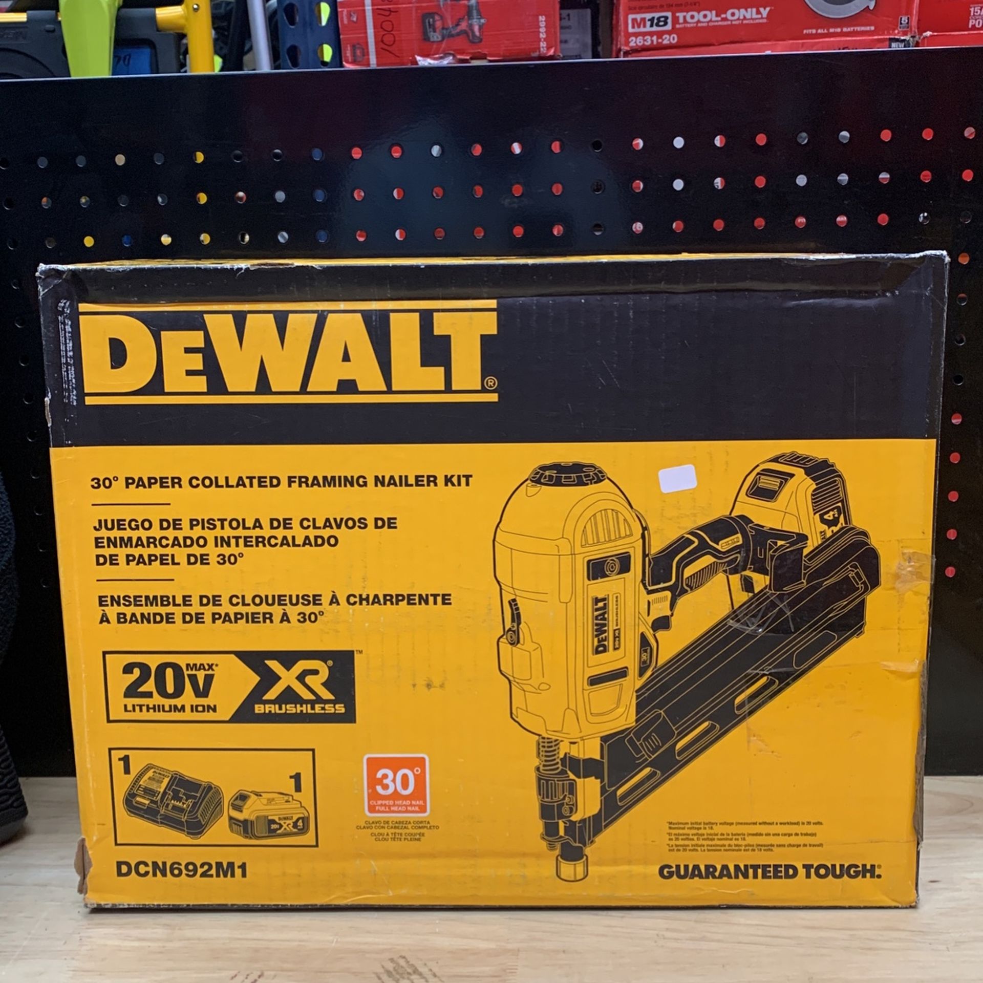 20-Volt MAX Lithium-Ion Cordless Brushless 2-Speed 30° Paper Collated Framing Nailer with 4Ah Battery and Charger 20-Volt MAX Lithium-Ion Cordless Brushless 2-Speed 30° Paper Collated Framing Nailer with 4Ah Battery and Charger