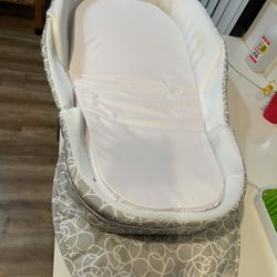 Baby Delire Snuggle Nest