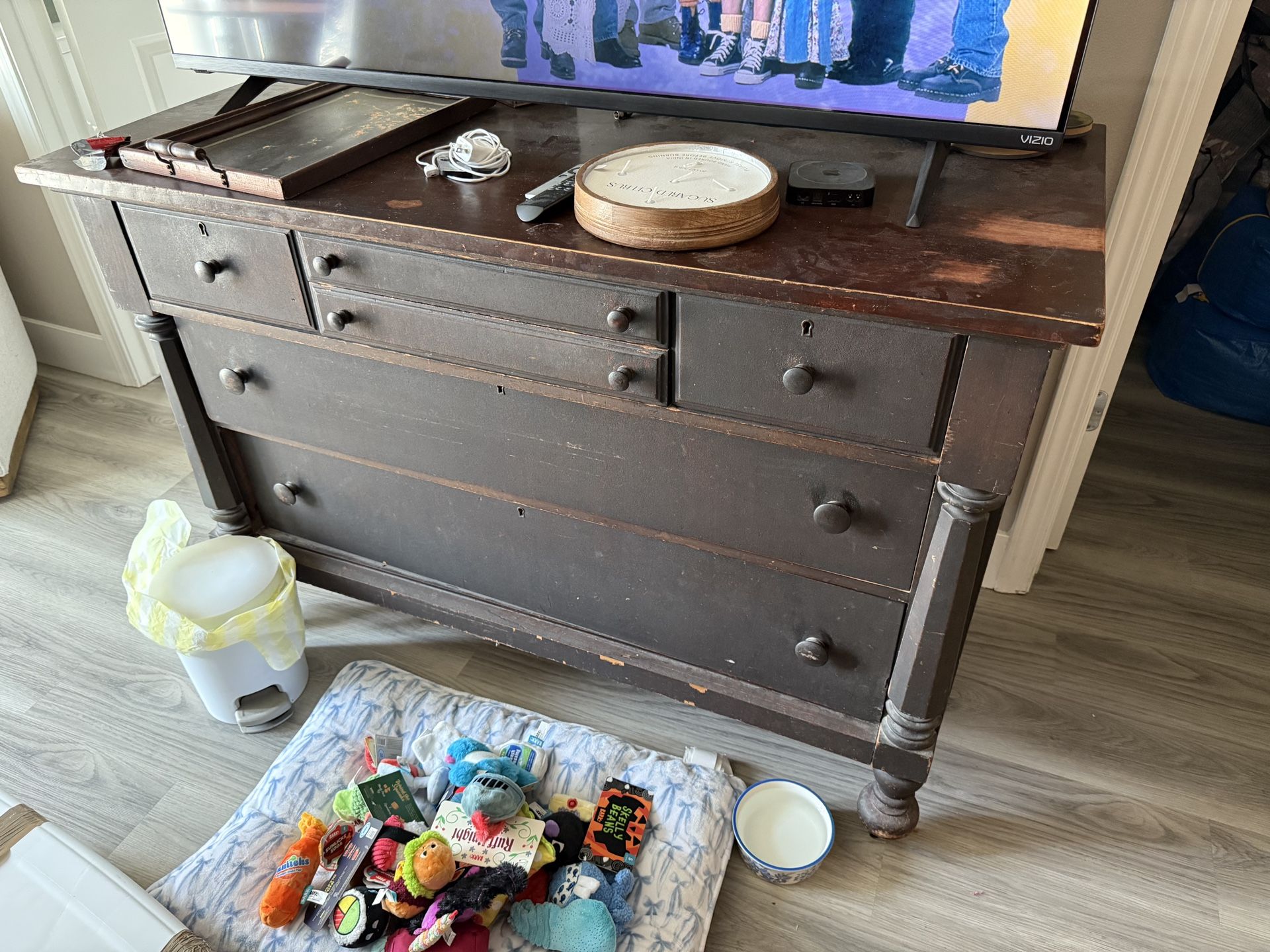 FREE - MUST PICK UP TODAY - Queen mattress,  Bed frame, Two Dressers 