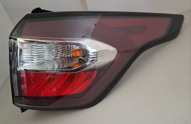 Ford Escape Right (passenger) Side Tail Light 2017 2018 2019 Rear Tail Light Brake Lamp Assembly RH
