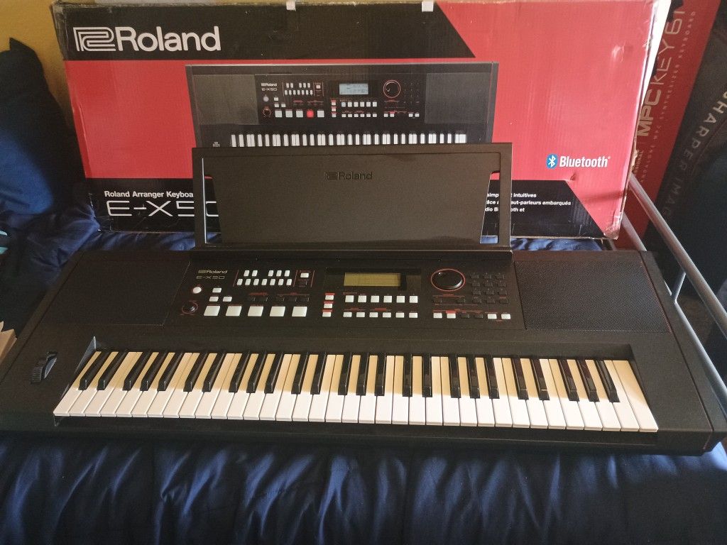 Roland E-X50 61 Key Arranger Blk.