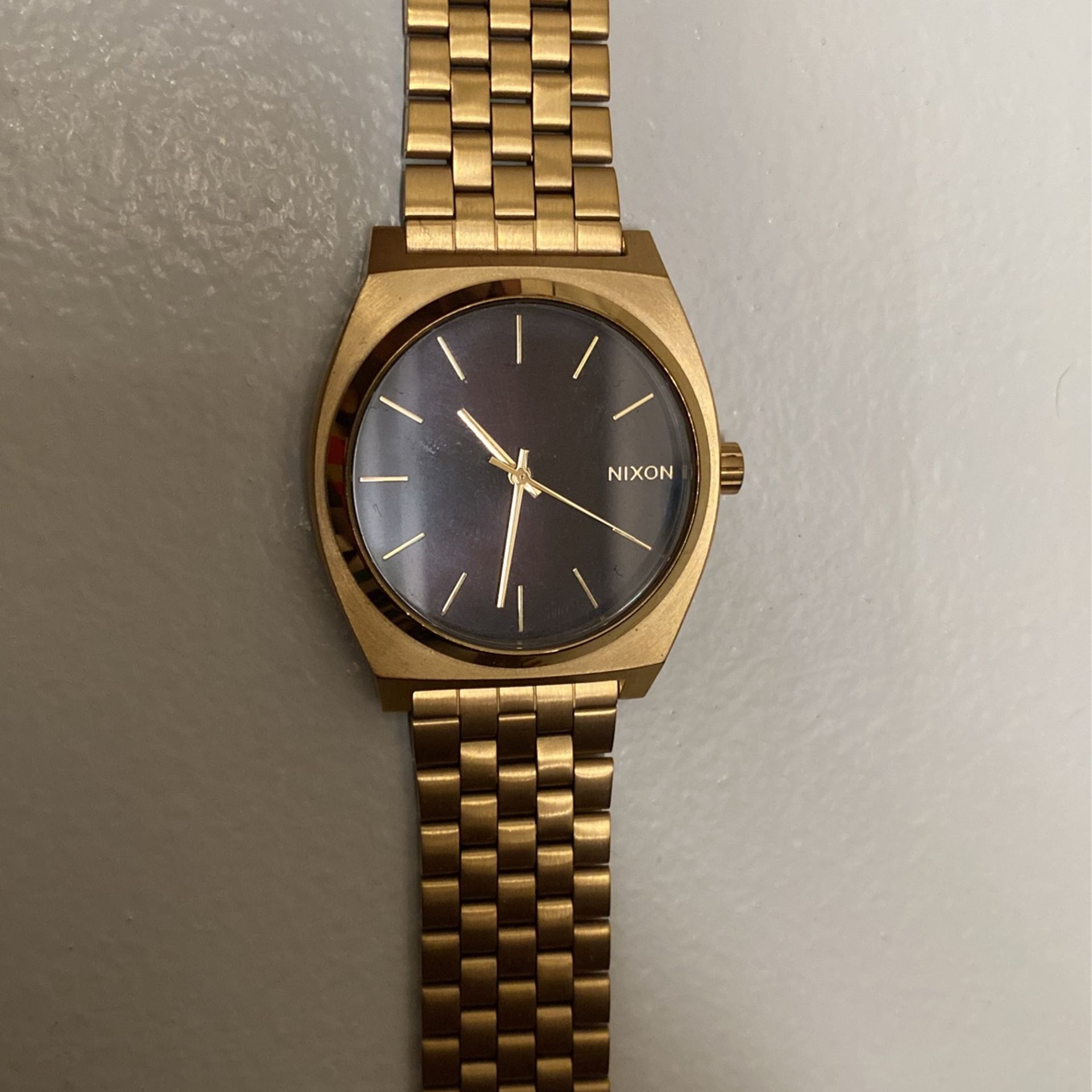 Nixon Watch