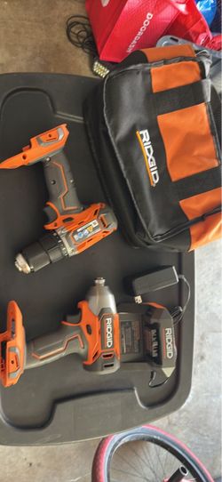 RIDGID Drill and Impact Driver Combo Kit