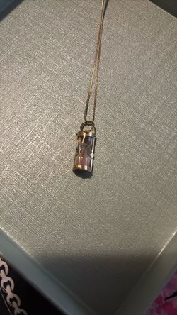 14kt Gold Hourglass And Necklace 